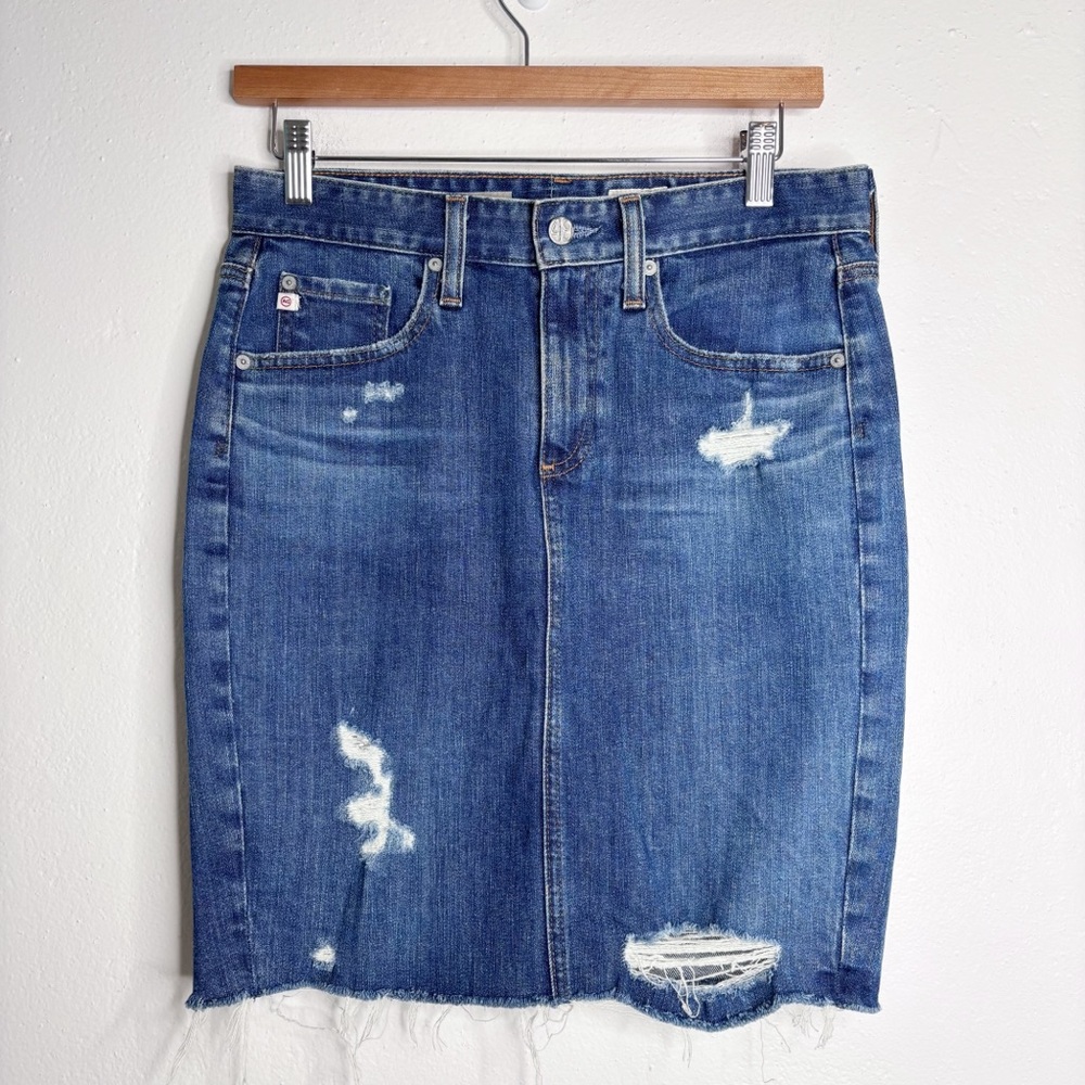 AG The Erin Pencil Skirt Denim Distressed Size 26 EUC